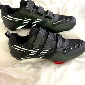 NWT Kyedoo Indoor Cycling Cleats, Size 44 (12 W, 10 M)
